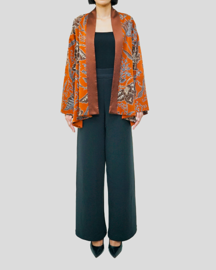 Kembang Kupu Porselen