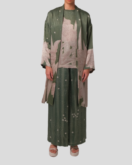 Lataran Bintang Kembang Teratai Pelatuk